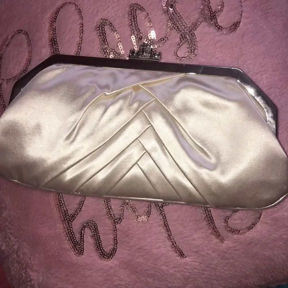Benjamin Walk Clutch NEW 